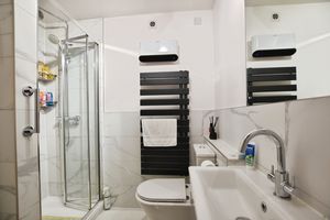 Photo 10- click for photo gallery